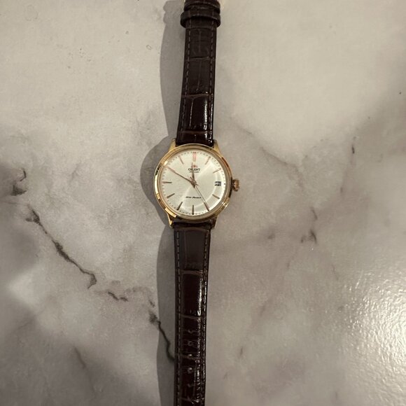 ORIENT: Mechanical Classic Watch, Leather Strap - Picture 5 of 5